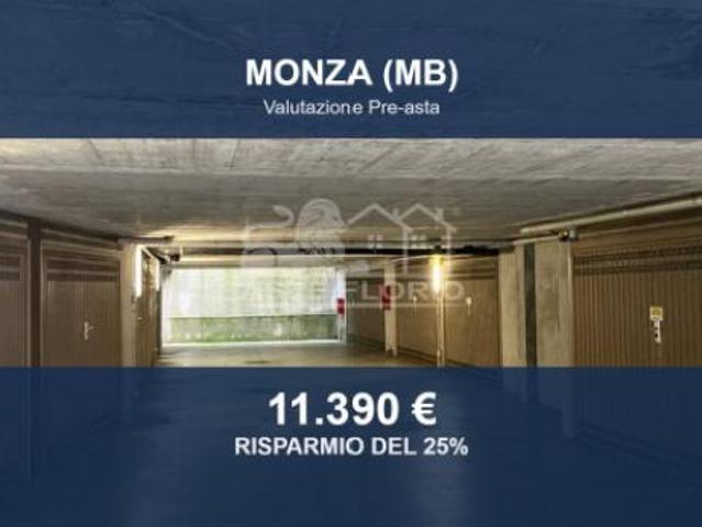 Immobile in asta di 16 m in vendita a Monza