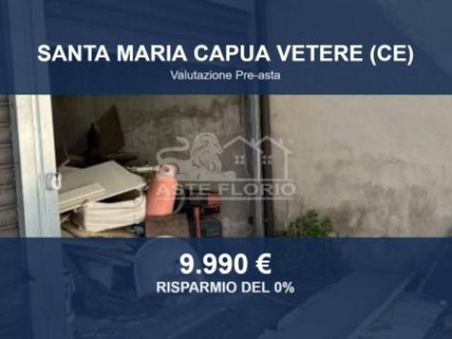 Immobile in asta di 16 m in vendita a Santa Maria Capua Vetere
