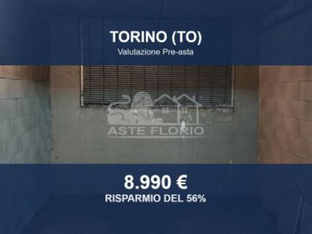 Immobile in asta di 16 m in vendita a Torino