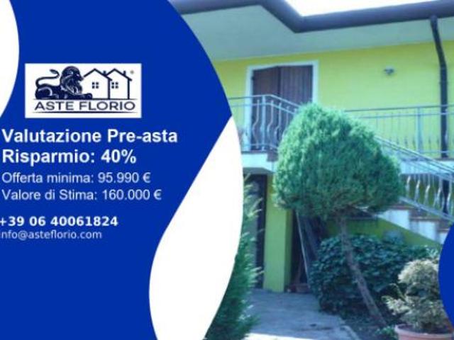 Immobile in asta di 173 m, box auto in vendita a Taglio di Po