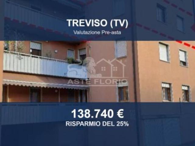 Immobile in asta di 170 m con più di 5 locali e box auto doppio in vendita a Treviso