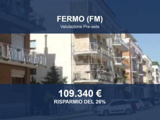 Immobile in asta di 170 m con più di 5 locali e box auto in vendita a Fermo