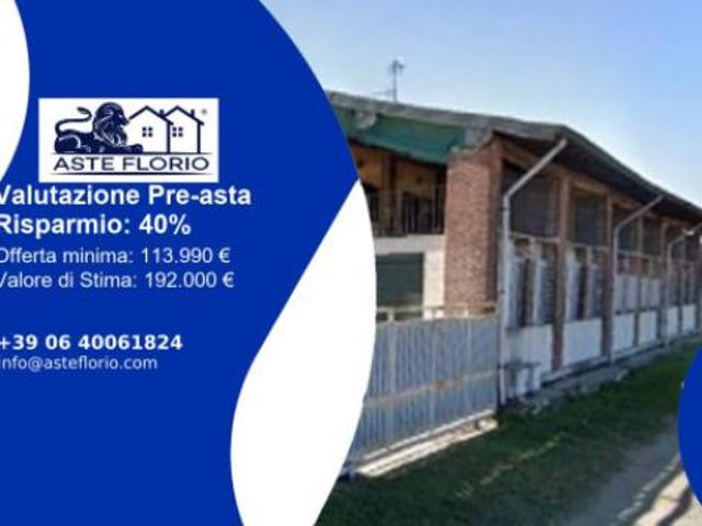 Immobile in asta di 170 m con più di 5 locali in vendita a Trecate