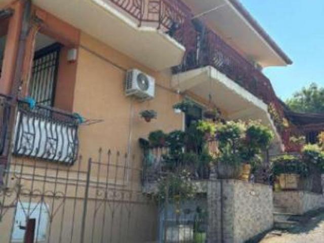 Immobile in asta di 171 m con più di 5 locali in vendita a Castelfranci