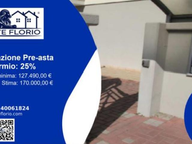 Immobile in asta di 172 m, box auto in vendita a Conselve