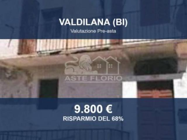 Immobile in asta di 172 m con più di 5 locali in vendita a Valdilana