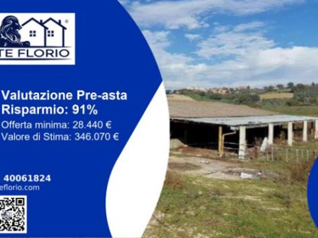 Immobile in asta di 2 m con più di 5 locali in vendita a Montebuono