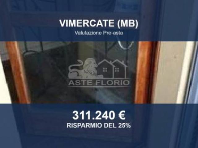 Immobile in asta di 177 m con più di 5 locali e box auto doppio in vendita a Vimercate