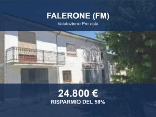 Immobile in asta di 177 m con più di 5 locali e box auto in vendita a Falerone