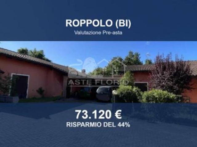 Immobile in asta di 175 m, box auto in vendita a Roppolo