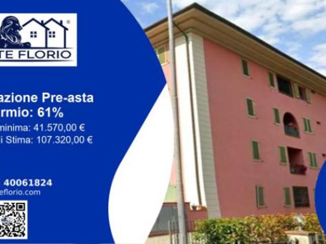 Immobile in asta di 176 m, box auto in vendita a Cingoli