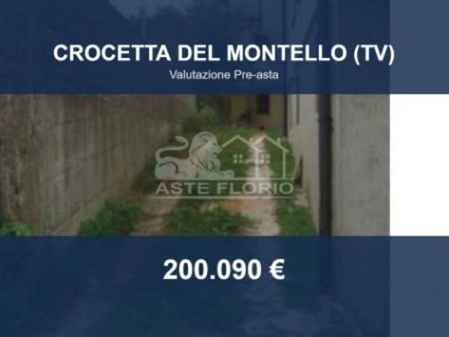Immobile in asta di 176 m con più di 5 locali in vendita a Crocetta del Montello