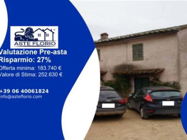 Immobile in asta di 183 m, box auto in vendita a Castiglione del Lago