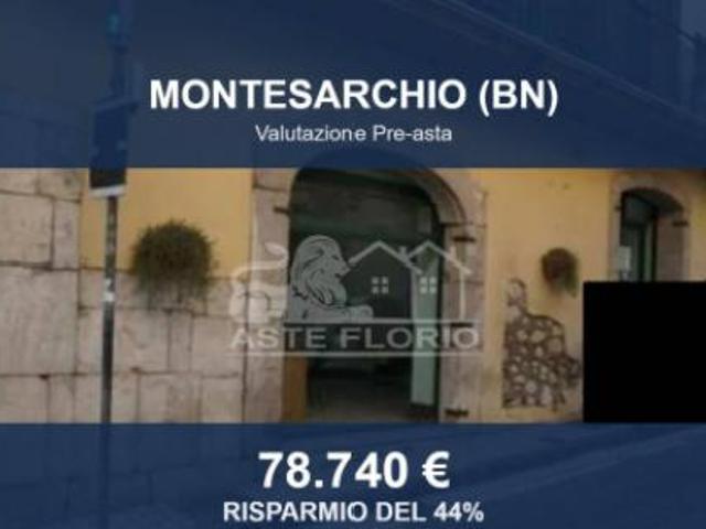 Immobile in asta di 181 m con più di 5 locali in vendita a Montesarchio