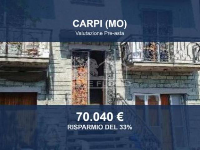 Immobile in asta di 182 m con più di 5 locali e box auto in vendita a Carpi