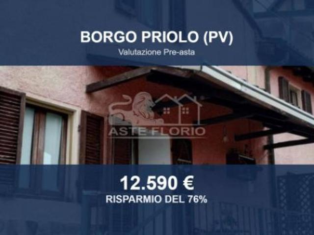 Immobile in asta di 182 m con più di 5 locali e box auto in vendita a Borgo Priolo