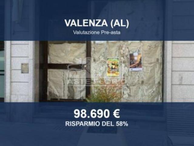 Immobile in asta di 182 m in vendita a Valenza