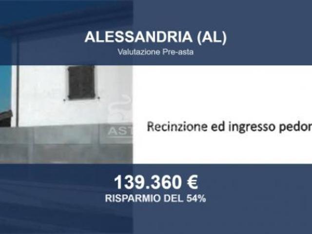 Immobile in asta di 187 m con più di 5 locali in vendita a Alessandria