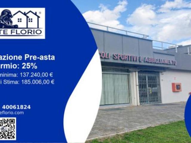 Immobile in asta di 185 m con più di 5 locali in vendita a Arezzo