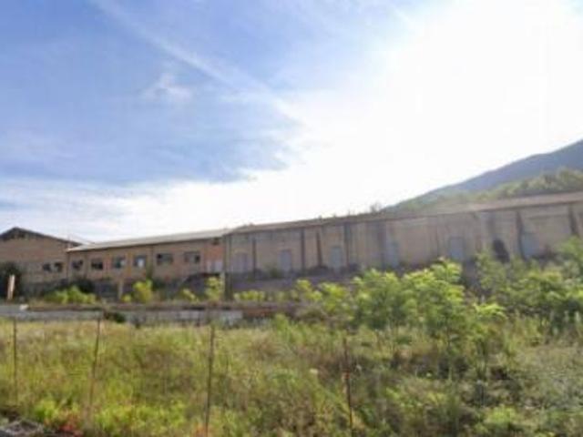 Immobile in asta di 187 m con più di 5 locali in vendita a Ton