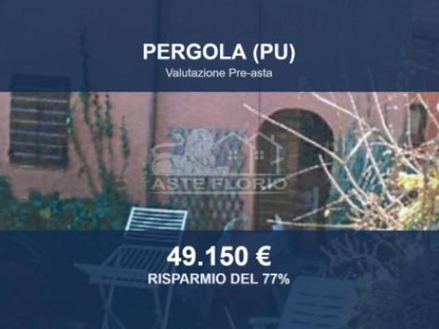 Immobile in asta di 188 m con più di 5 locali in vendita a Pergola