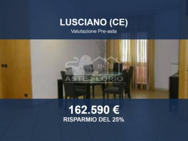Immobile in asta di 189 m in vendita a Lusciano