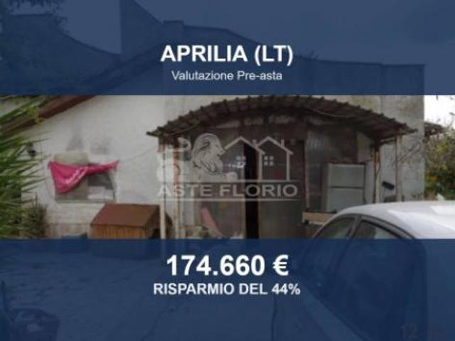 Immobile in asta di 193 m con più di 5 locali in vendita a Aprilia