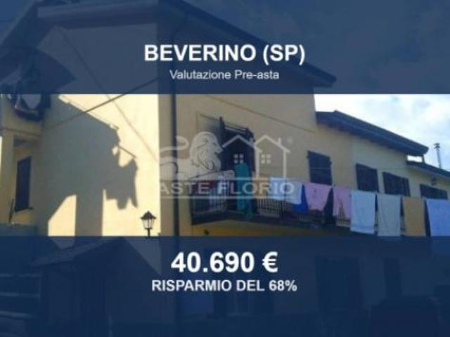 Immobile in asta di 193 m con più di 5 locali in vendita a Beverino