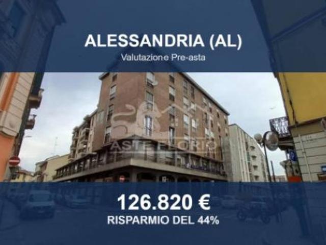 Immobile in asta di 190 m con più di 5 locali in vendita a Alessandria