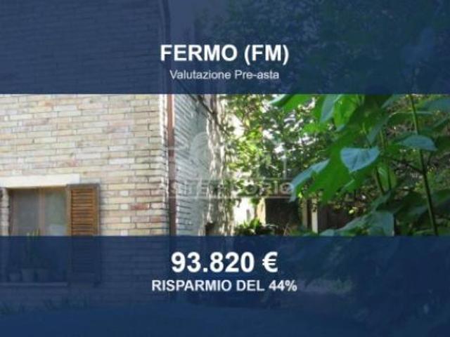 Immobile in asta di 191 m con più di 5 locali in vendita a Fermo