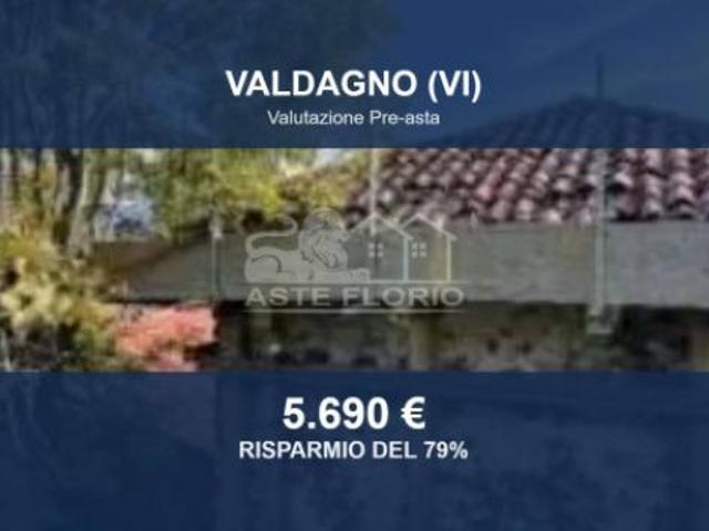 Immobile in asta di 191 m con più di 5 locali in vendita a Valdagno