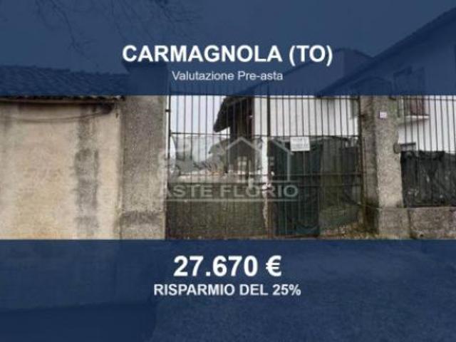Immobile in asta di 192 m con più di 5 locali e box auto in vendita a Carmagnola