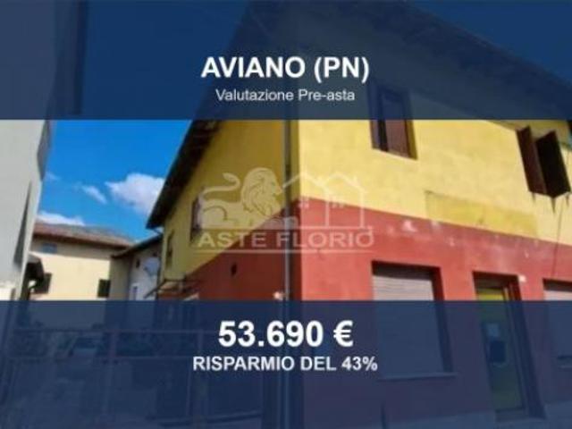 Immobile in asta di 195 m con più di 5 locali in vendita a Aviano