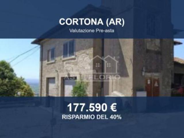 Immobile in asta di 196 m, box auto doppio in vendita a Cortona
