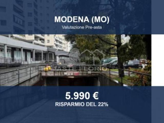 Immobile in asta di 19 m in vendita a Modena