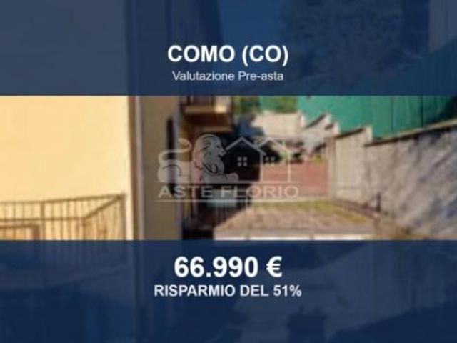 Immobile in asta di 103 m, box auto in vendita a Como
