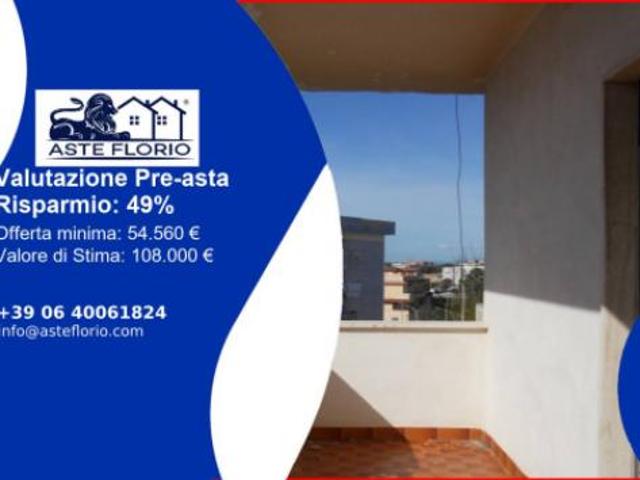 Immobile in asta di 103 m, box auto in vendita a Mondragone