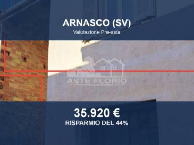 Immobile in asta di 101 m con più di 5 locali in vendita a Arnasco