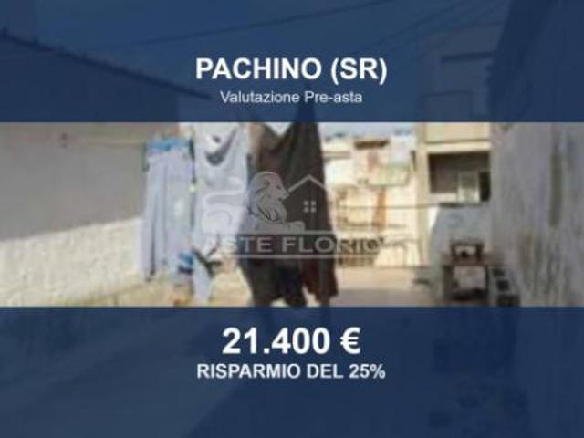 Immobile in asta di 101 m con più di 5 locali in vendita a Pachino