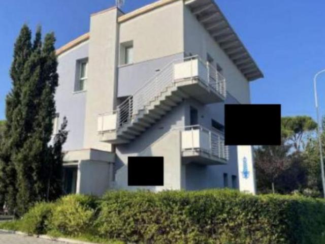 Immobile in asta di 101 m in vendita a Fano