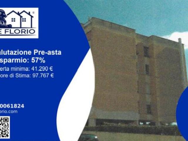 Immobile in asta di 102 m, box auto in vendita a Anzio