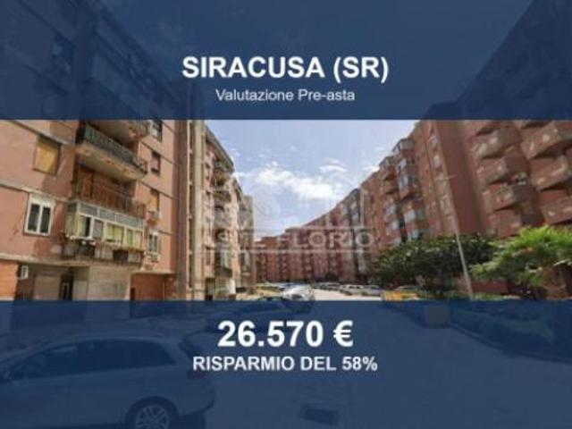 Immobile in asta di 102 m con più di 5 locali in vendita a Siracusa