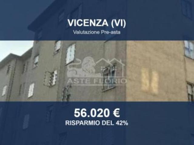Immobile in asta di 107 m, box auto in vendita a Vicenza