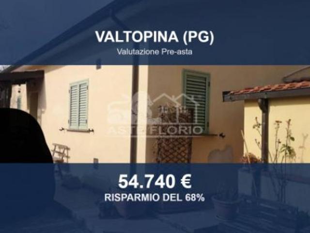 Immobile in asta di 104 m con più di 5 locali in vendita a Valtopina