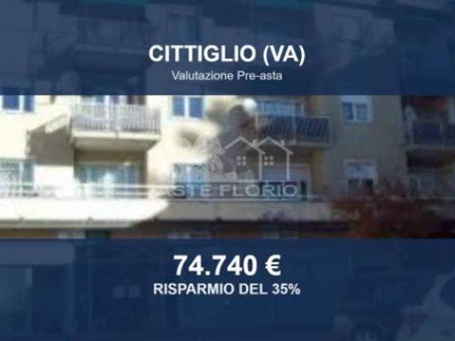 Immobile in asta di 105 m, box auto in vendita a Cittiglio