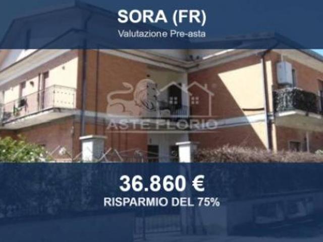Immobile in asta di 105 m, box auto in vendita a Sora