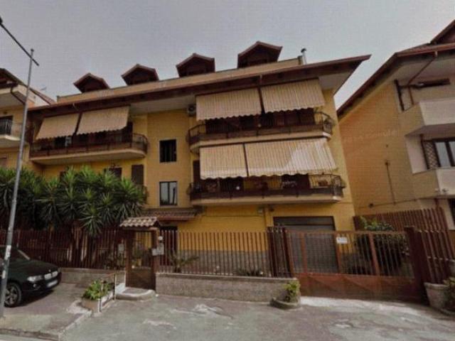 Immobile in asta di 105 m in vendita a Giugliano in Campania