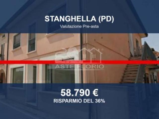 Immobile in asta di 106 m, box auto in vendita a Stanghella