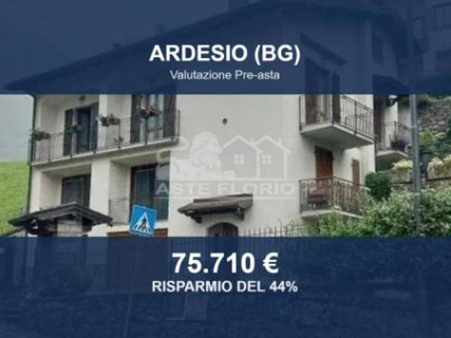 Immobile in asta di 106 m con più di 5 locali e box auto in vendita a Ardesio