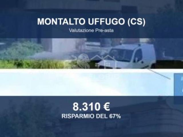 Immobile in asta di 106 m in vendita a Montalto Uffugo